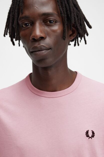 Camiseta Fred Perry Ringer M3519 Rosa - Imagen 4